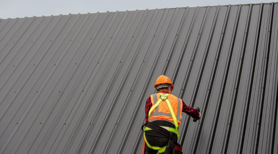 Professional metal roof installation services in Lake Park, GA